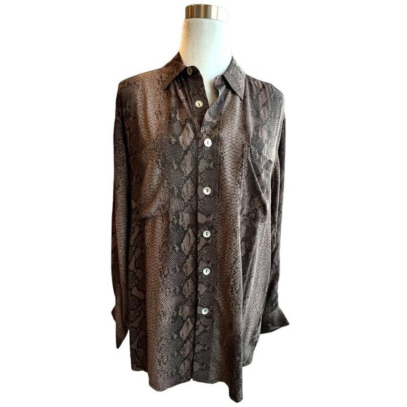 Chico's Design Size 2/ US L Snake Animal Print Blouse Abalone Buttons Longline - Picture 1 of 11